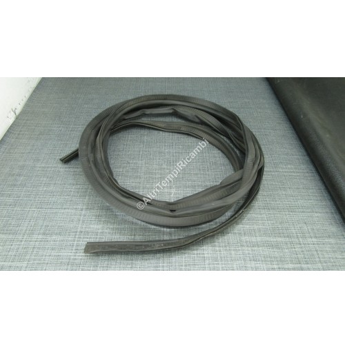 7700626141 GUARNIZIONE COFANO PORTELLONE POSTESTIORE PER RENAULT R14