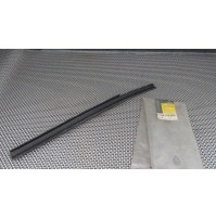 7700790871 GUARNIZIONE DESTRA GRIGLIA ANTERIORE PER RENAULT R19