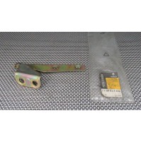 7700823208 CERNIERA LATO DESTRO COFANO ANTERIORE PER RENAULT R19