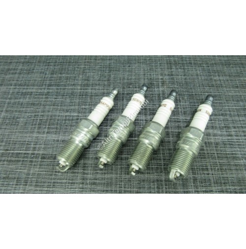 7700852522 KIT 4 CANDELE PER RENAULT - PEUGEOT - VOLVO