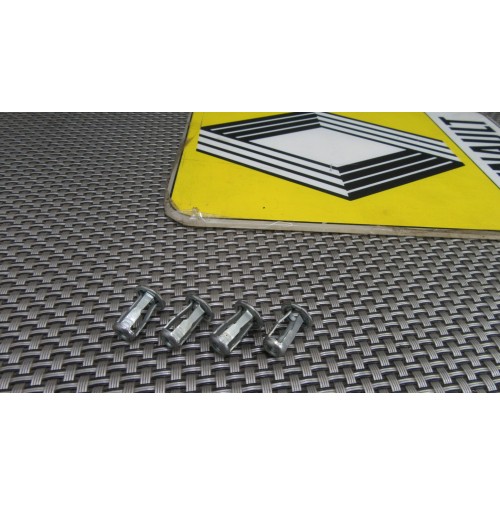 8934201977 KIT 4 PZ GABBIA PER RENAULT JEEP CHEROKEE APPLICAZIONI VARIE