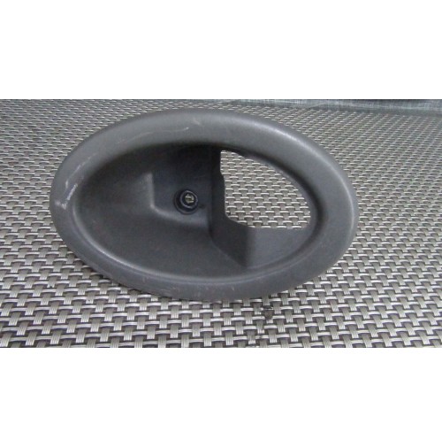 98FG - A2262 CORNICE MANIGLIA APRIPORTA POST SX PER FORD FIESTA