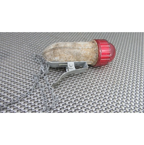 A-2050-P LAMPADA VINTAGE LUCE ROSSA MILITARE U.S.A. A BATTERIA DA COLLEZIONE
