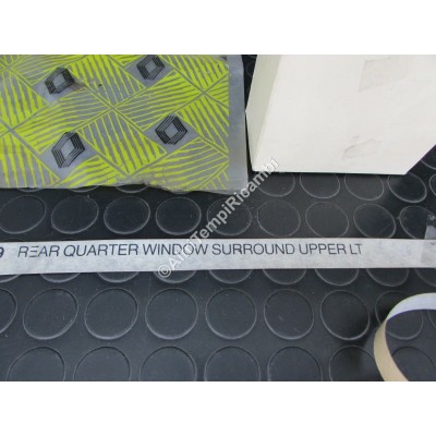 BANDA DECORATIVA POST SX RENAULT CHEROKEE 8955006789-1
