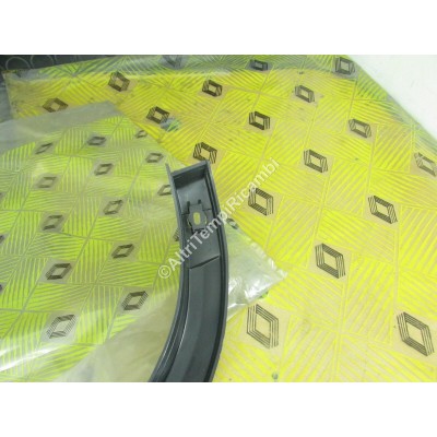 BANDA LATERALE RENAULT R11 7700751284-2