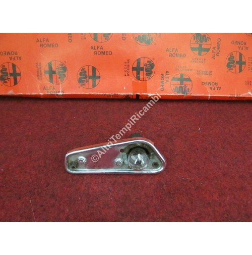 BASE FANALINO FRECCIA LATERALE SX ALFA ROMEO TOURING