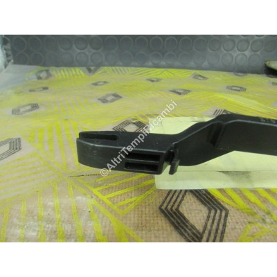 BRACCIO TERGI CRISTALLO RENAULT R19 7701033702-4