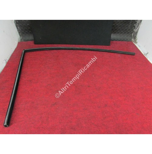 CANALINO VELLUTATO CONTORNO VETRO PORTA POST PER MASERATI BITURBO 424 - 425 D...