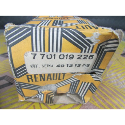 COPERCHIO LUCE TARGA RENAULT 7701019226-3