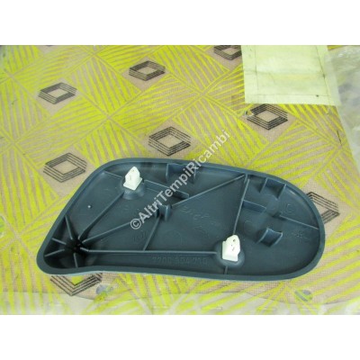 COPERCHIO SX RENAULT KANGOO 7700304710-3