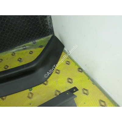 COPPIA SPOILER PARAURTI ANT RENAULT R21 7700766211-0