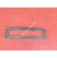 CORNICE TARGA ANTERIORE IN PLASTICA AUTO D'EPOCA