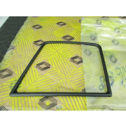 CORNICE VETRO RETROVISORE RENAULT TRAFIC 7701025861