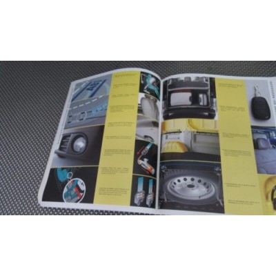 DEPLIANT DI PRESENTAZIONE RENAULT TRAFIC - DICEMBRE 2004-1