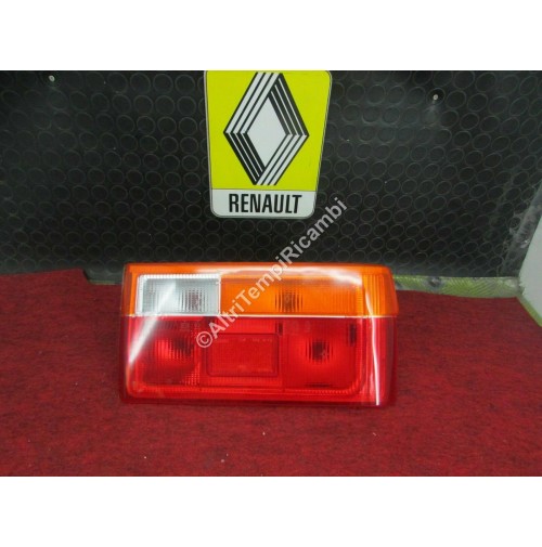 FANALE POSTERIORE DX RENAULT R9 20910