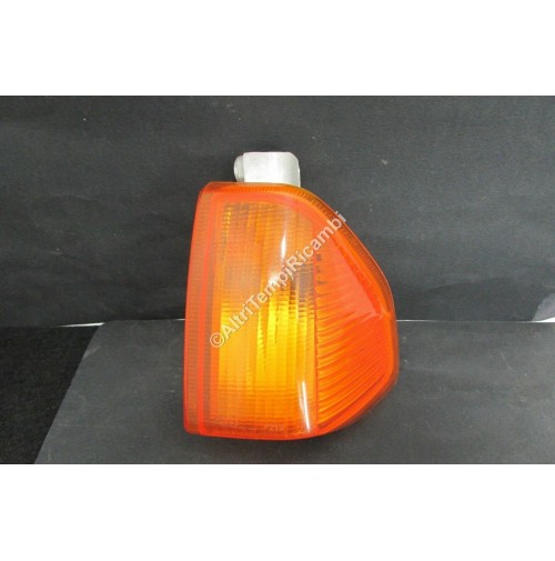 FANALINO ANTERIORE SX FORD ESCORT 1980-01986 10033101