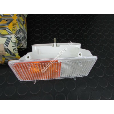 FANALINO ANTERIORE SX RENAULT R6 SECONDA SERIE 7701016851-0