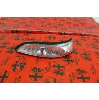 FANALINO FRECCIA DX MERCEDES 337015009