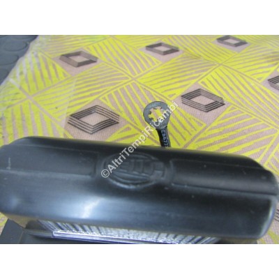 FANALINO LUCE TARGA RENAULT CHEROKEE WRANGLER 8305764222-2