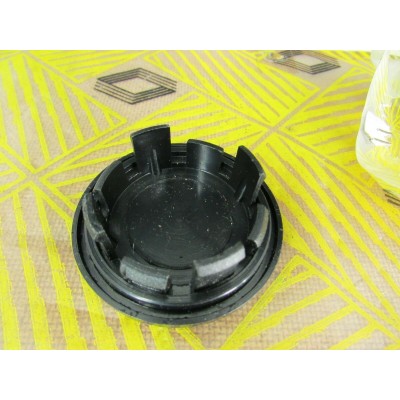 FREGIO STEMMA RUOTA RENAULT 7701031498-2