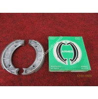 GANASCE FRENO PER CICLOMOTIRI E MOTOCICLI VARI GF 153 BRAKE SHOES BREMSBACKEN...