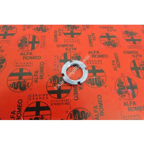 GHIERA FISSAGGIO SPECCHIO RETROVISORE ESTERNO ALFA ROMEO 33 60503261