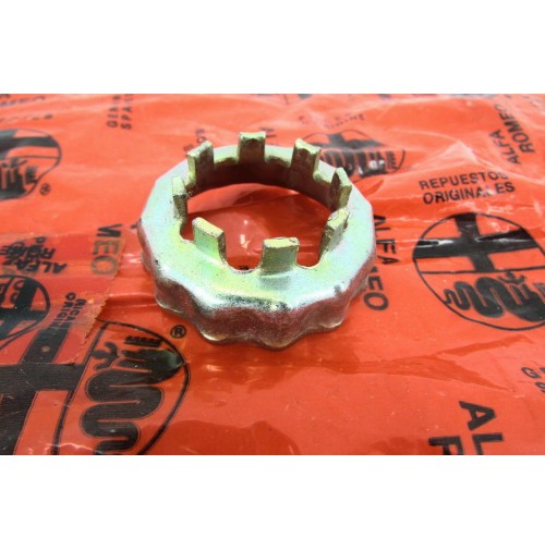 GHIERA MOZZO RUOTA ALFA ROMEO ALFETTA GIULIETTA DAL 77 AL 85 116002566001