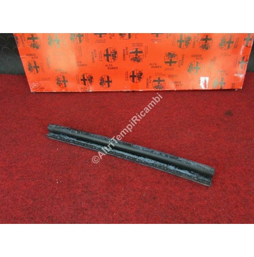 GUARNIZIONE PROFILO ALFA ROMEO 60711219