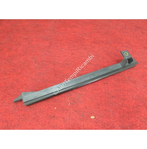 GUIDA PORTA VETRO DX FIAT 127