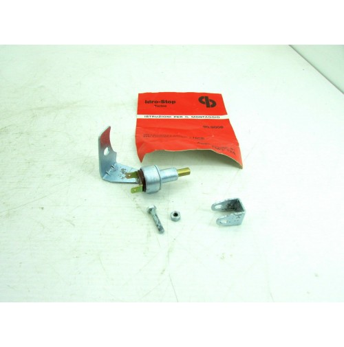 INTERRUTTORE LUCE RETROMARCIA FIAT 124 90.9008
