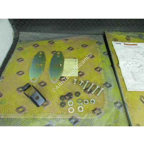 KIT FISSAGGIO ARROTOLATORE RENAULT R4 0030311400