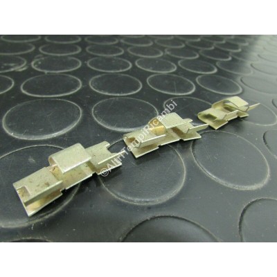 KIT GRAFFETTE GANCI FISSAGGIO CORNICE FARO FIAT 600-4