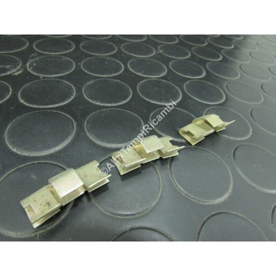 KIT GRAFFETTE GANCI FISSAGGIO CORNICE FARO FIAT 600-3