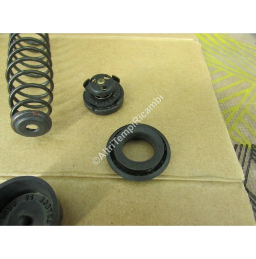 KIT REVISIONE CILINDRO MAESTRO FRENI RENAULT R4 0870322300