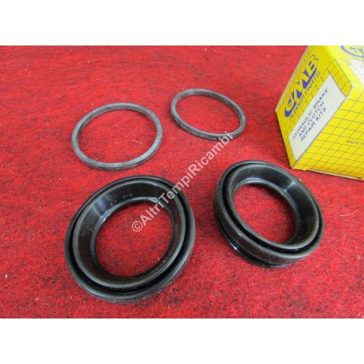 KIT REVISIONE PINZE FRENI ANT CITROEN AX 10 E - RE - AX 11  - AX SPORT -  BK 749-1
