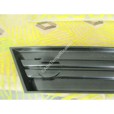 MODANATURA PROFILO LATERALE RENAULT 7700628754-2