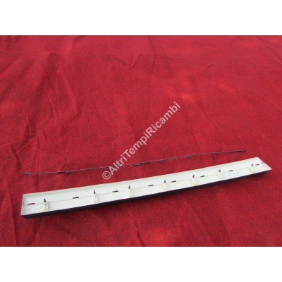 MODANATURA PROFILO PORTELLONE POST RENAULT R21 SAVANNA 7700788197-3