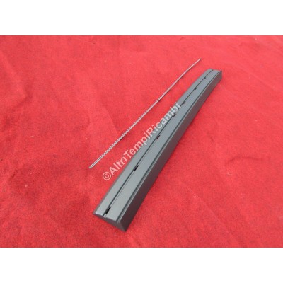 MODANATURA PROFILO PORTELLONE POST RENAULT R21 SAVANNA 7700788197-4