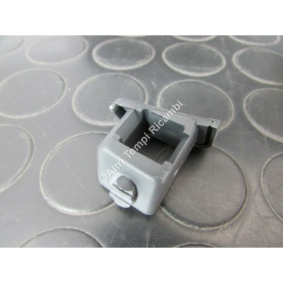 MOLLETTA FERMO CAPPUCCIO COPERCHIO RENAULT 7700767897-1