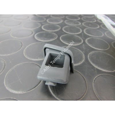 MOLLETTA FERMO CAPPUCCIO COPERCHIO RENAULT 7700767897-2