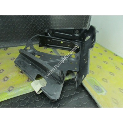 OSSATURA SEDE PORTA FARO RENAULT R25 7751464906-2