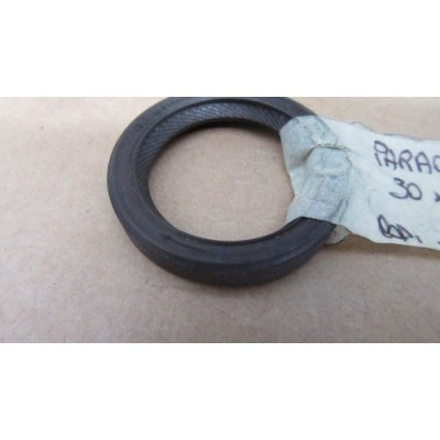 PARAOLIO 30X40X7 PER RENAULT-1