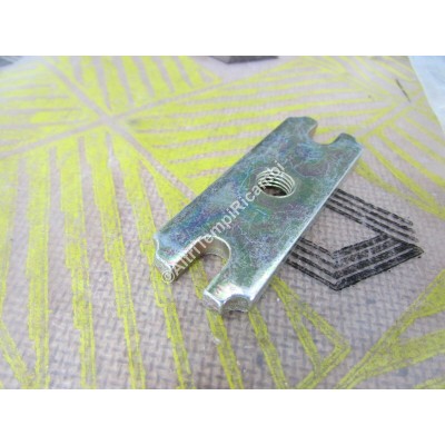 PIASTRA REGISTRO RENAULT 7705029012-1