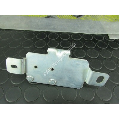 PIASTRA RENAULT R5 7700544754-1