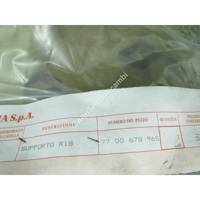 PIASTRA SUPPORTO MOTORE RENAULT 18 - FUEGO - ESPACE 7700678965-3