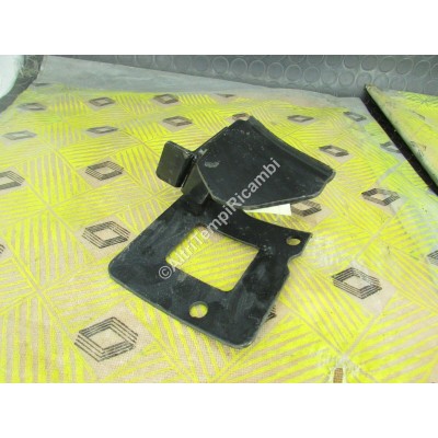 PIASTRA SUPPORTO RENAULT 7700506797-4