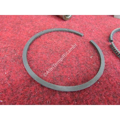 PISTONE COMPLETO DI FASCE E SPINOTTO FIAT 1300 4111809-8