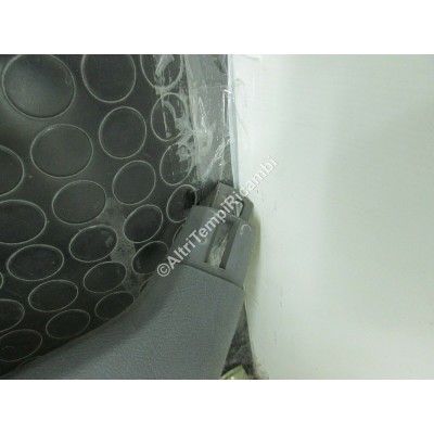 PLASTICA RIVESTIMENTO INTERNO DX RENAULT R19 7700781693-4