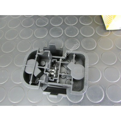 PORTA LAMPADA FANALE RENAULT R21 7701032022-2