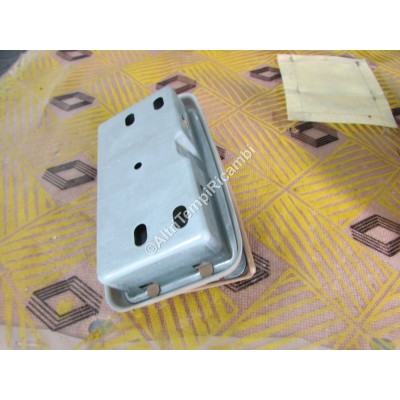 POSA CENERE RENAULT R11 7704003003-0